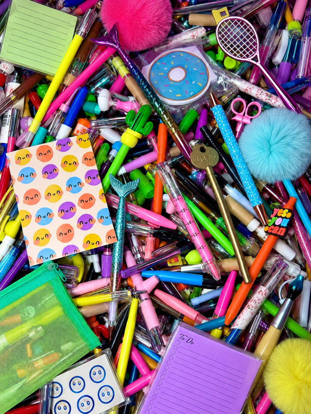 The desk bin, view 3